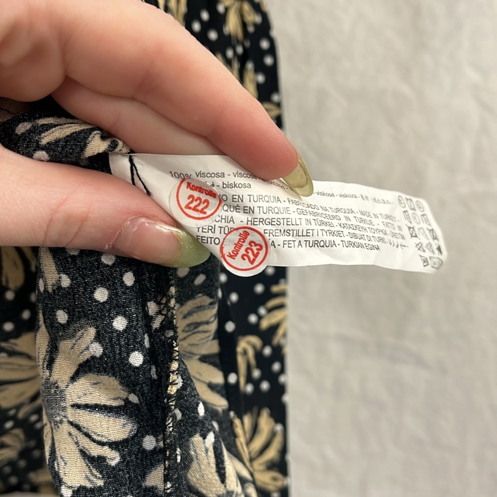 Zara sunflower-Daisy dress - Picture 6 of 8